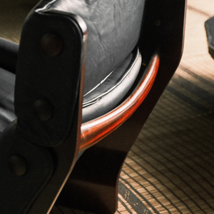 Sillón con Base de Trineo, Tapizado en Cuero con Botones, Diseño Rústico con Marco de Madera, Asiento de Descanso Antiguo para Villa - Product Image 5