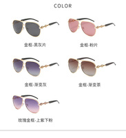 Lunettes de soleil tendance à grande monture, protection UV400 pour l'extérieur, style œil de chat, polarisées en métal pour femmes, vente en gros