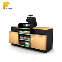 Comptoir de caissier au détail commercial Présentoir de caisse en bois Présentoirs de produit Conception de bord incurvé