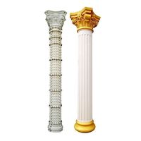 Colonnes romaines modernes solides, carrées et hautes avec socle, balustrade préfabriquée en pierre