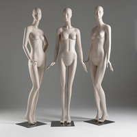 Elegante Hochwertige Fiberglas-Schaufensterpuppe Weiblicher Ganzkörper-Mannequin mit Kopf in Stehhaltung Metallbasis für Einzelhandelsgeschäfte und Boutique-Schaufenster