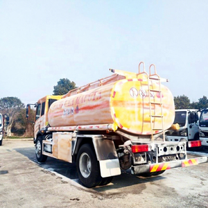 Camion-citerne à carburant diesel Faw 6Cbm à bas prix, camion-citerne à huile 4x2, camion-citerne à vendre - Product Image 5