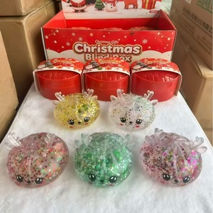 Jouet Squishy Renne de Noël Scintillant Rempli de Gelée Anti-Stress Mignon avec Boissons en Forme de Cornes Vente en Gros - Product Image 1