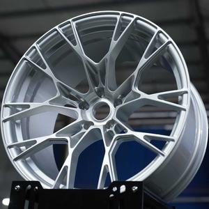 Rines Forjados de Estilo Cóncavo Profundo en Plata Brillante, Compatibles con 330 430 530 M2 M3 M4 A5 A6 7A 7 y Otros Autos - Product Image 3