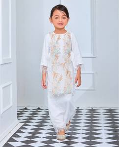 Ensemble personnalisé Islma Baju Kurung <span class=keywords><strong>maman</strong></span> et enfants 2 pièces en mousseline de soie avec haut et jupe en diamant - Product Image 2