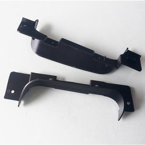 Embellecedor de punta de escape del parachoques trasero para Dodge Challenger 2015-2023 68260105AA 68260104AA Pieza de plástico - Product Image 1