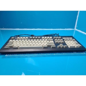 Teclado de Computadora TriGem KB3000 Usado Como Está, Piezas de Equipos Semiconductores Legados - Product Image 2