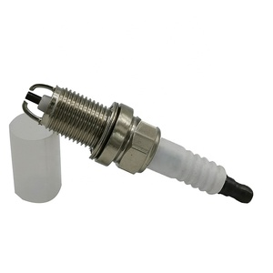 Venta al por mayor <span class=keywords><strong>precio</strong></span> asequible piezas de automóvil japonesas motor platino bujía PK20TR11 90919-01194 para Corolla Camry <span class=keywords><strong>RAV4</strong></span> - Product Image 5