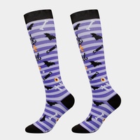 Nouvelles chaussettes tricotées ODM d'Halloween d'Amazon, bas de compression athlétiques unisexes originaux mi-mollet, chauffe-jambes festifs