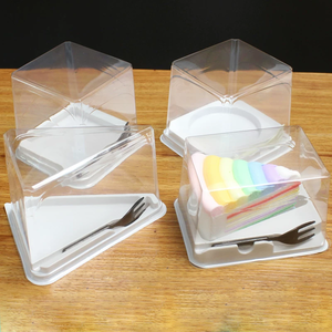 Récipient à Gâteau Personnalisé PET avec Couvercle Transparent Jetable <span class=keywords><strong>Triangle</strong></span>/Carré/Rectangel Tranches Gâteau au Fromage Snack Dessert Boîtes à Gâteau en Plastique - Product Image 1