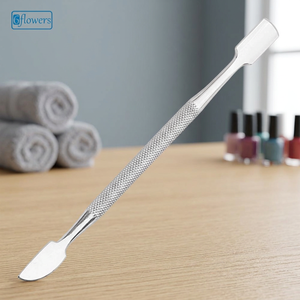 Pousse-cuticules double embout en acier inoxydable pour manucure et soin des cuticules, personnalisable avec vos propres logos - Product Image 2