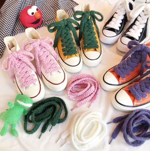 Zapatillas Deportivas Unisex de Lona de Alta Calidad, 9MM de Grosor, con Cordones Suaves y Afelpados Personalizables - Product Image 2