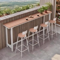 Ensemble table et chaises de bar en bambou pour extérieur, design mural long et étroit, idéal pour terrasse, balcon, cour, café