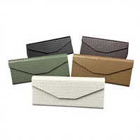 Étui à lunettes de soleil triangulaire pliable en PU crocodile, écologique, fait main, avec logo personnalisé, boîte d'emballage pour lunettes