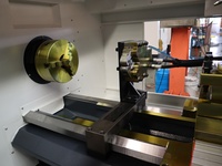 Torno CNC Horizontal de Alta Precisión CK6150, de Cama Plana, Control GSK, para Procesamiento de Ejes Metálicos en Fábrica