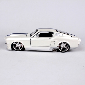 Piccola macchinina classica modello Mustang GT e modello di <span class=keywords><strong>auto</strong></span> <span class=keywords><strong>d</strong></span>'<span class=keywords><strong>epoca</strong></span> - Product Image 4