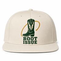 Topi Snapback Label Pribadi Model Flat Bill dengan Patch Sepatu Bot Barat, Siap untuk Toko Suvenir Resort dengan Label Tenun Kustom