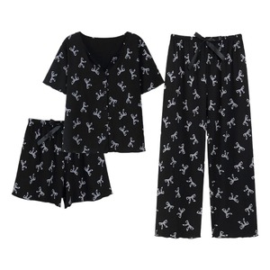 2 pz abbigliamento da <span class=keywords><strong>notte</strong></span> da donna con stampa a fumetti Hallokitty comoda <span class=keywords><strong>camicia</strong></span> da <span class=keywords><strong>notte</strong></span> estiva in <span class=keywords><strong>seta</strong></span> <span class=keywords><strong>di</strong></span> ghiaccio con chiusura in vita elastica - Product Image 1