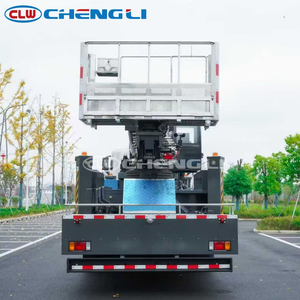 Grúa hidráulica Isuzu 6x4 montada en camión con plataforma de trabajo aéreo para operaciones en alta altitud - Product Image 4