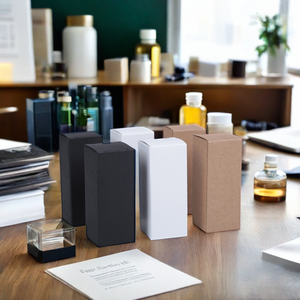 GMIWholesale Embalagem para garrafa de óleo essencial 10ml-100ml, caixa de papel branco com design personalizado, laminação brilhante - Product Image 1