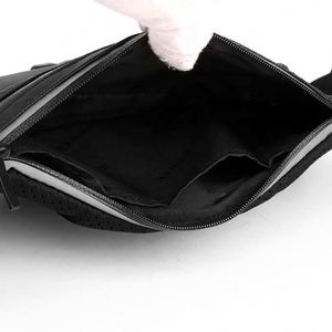 Sac de taille de sport d'extérieur en gros, sac de poitrine léger avec trou pour écouteurs, sac banane de course - Product Image 5