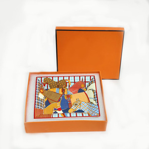 Cendrier <span class=keywords><strong>en</strong></span> céramique de style europé<span class=keywords><strong>en</strong></span> à motif 4 chevaux pour la décoration de la maison et des hôtels, pour la collection Pour <span class=keywords><strong>Sortir</strong></span>, avec plateau de rangement - Product Image 1