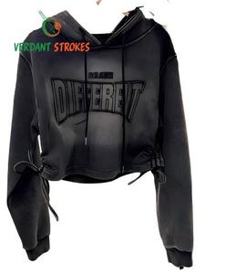 Traques vertes. Sweat-shirts personnalisés brodés avec des motifs imprimés sur la poitrine, conçus pour une visibilité maximale sur le devant, parfaits pour les logos. - Product Image 6