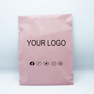 Enveloppes d'expédition personnalisées avec logo, sacs postaux en polyéthylène avec fermetures en plastique pour emballages de Noël, marque YOTEN - Product Image 2
