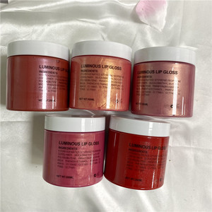 Oem Private Label Lipgloss Cosmetica Leverancier Lipgloss Base Veganistische Versagel Lipgloss Basis Nude Bulk Vloeibare Lippenstift Basis - Product Image 1