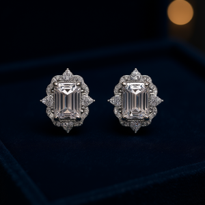 Pendientes de Diamantes con Corte Esmeralda en Oro Blanco E2610, Joyería Clásica para Mujer, Engaste de Garra en Forma de Estrella - Product Image 2