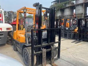 รถยกมือสอง TCM สีเดิมนำเข้าจากญี่ปุ่น30N 3ตันเครื่องจักรก่อสร้าง - Product Image 5