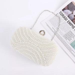 Pochette haut de gamme élégante irisée perle plissée conception soirée sac pour femme pour la fête Date Walk - Product Image 1