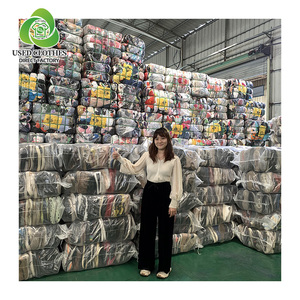 Zagumi รองเท้าผ้าใบวิ่งแบดมินตันพรีเมี่ยมนำเข้า, รองเท้าผ้าใบ Bola bekas jual sepatu bekas นำเข้าเวอร์ชั่นเวียดนาม sepatu-bekas - Product Image 1