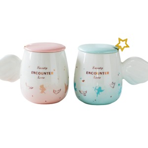Ensemble de tasses pour couple <span class=keywords><strong>Cupidon</strong></span> avec tasses en céramique, couvercles <span class=keywords><strong>et</strong></span> cuillères - Design floral unisexe, boîte cadeau - Product Image 5