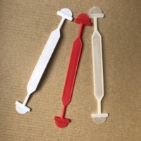 Petites boîtes en plastique durables et écologiques avec poignée de transport facile, couleurs et logo personnalisables, capacité de 8 kg