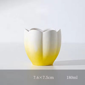 Velas Aromáticas Hechas a Mano Únicas con Caja de Regalo |   Vela Aromática de Cerámica con Forma de Flor para el Hogar - Product Image 3