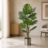 Plante artificielle Monstera exotique haute, ornement de verdure artificielle pour la décoration intérieure et la mise en scène d'événements