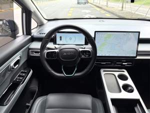 Voiture d'occasion GAC Aion YPlus70 avec une autonomie de 500 km, porte arrière électrique, toit ouvrant panoramique, cinéma et télévision panoramiques, sans accidents - Product Image 4