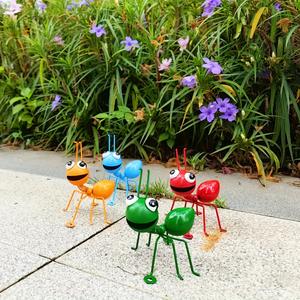 งานหัตถกรรมตกแต่งภายในรูปปั้นขนาดเล็กตกแต่งผนังแขวนกลางแจ้งตาโตมดโลหะ - Product Image 3