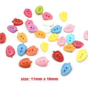 Schattige Cartoon 2 Gat Gekleurd Fruit Groente Ontwerp Naaien Plastic Knop Voor Babykleding - Product Image 4