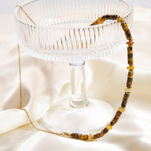 Collar de piedra natural Dopamine, cadena de clavícula de oro de 18 quilates para mujer, joyería de moda para fiesta, estilo veraniego - Product Image 4