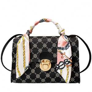 Sac à main en similicuir tissé de designer 2025 grande capacité pour femme avec pendentif étoile pour multiples - Product Image 5