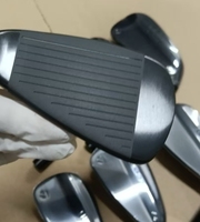 Fers de golf forgés style P770, à corps creux, système CG progressif, avec tiges en acier/graphite, personnalisables en gros