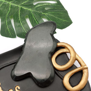 Autentico strumento <span class=keywords><strong>di</strong></span> <span class=keywords><strong>giada</strong></span> naturale verde scuro Hetian <span class=keywords><strong>Gua</strong></span> <span class=keywords><strong>Sha</strong></span> Nephrite Guasha Jade per il viso - Product Image 3