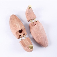 LM004C arbre à chaussures en bois de cèdre réglable à double tube naturel, vente en gros