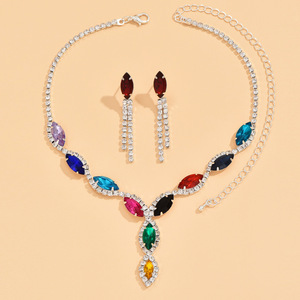 Conjuntos de Joyería de Moda 2026 en Oferta: Collar y Pendientes Nupciales Chapados en Oro con Estilo Versátil para Vestidos de Banquete al por Mayor - Product Image 6
