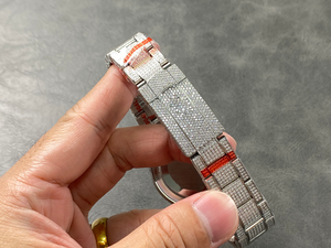 Montre mécanique automatique multifonctionnelle de couple personnalisée en moissanite 18 carats et diamants de qualité supérieure, vente en gros - Product Image 5