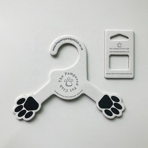 Fuchsia 2023 cintre en carton kraft personnalisé de haute qualité pour <span class=keywords><strong>chat</strong></span>, vêtements pour animaux de compagnie avec impression de logo - Product Image 1