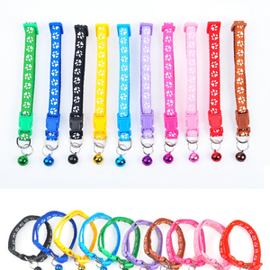 Produsen grosir multiwarna cetakan kaki nilon dapat disesuaikan kerah kucing dengan bel kecil kerah anjing murah - Product Image 2