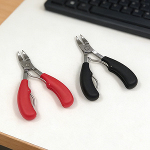 Eagle Beak Nail Clippers 12.5 Mm Jaw Opening Professional For Nail Grooves Red And Black Color Options - Product Image 4